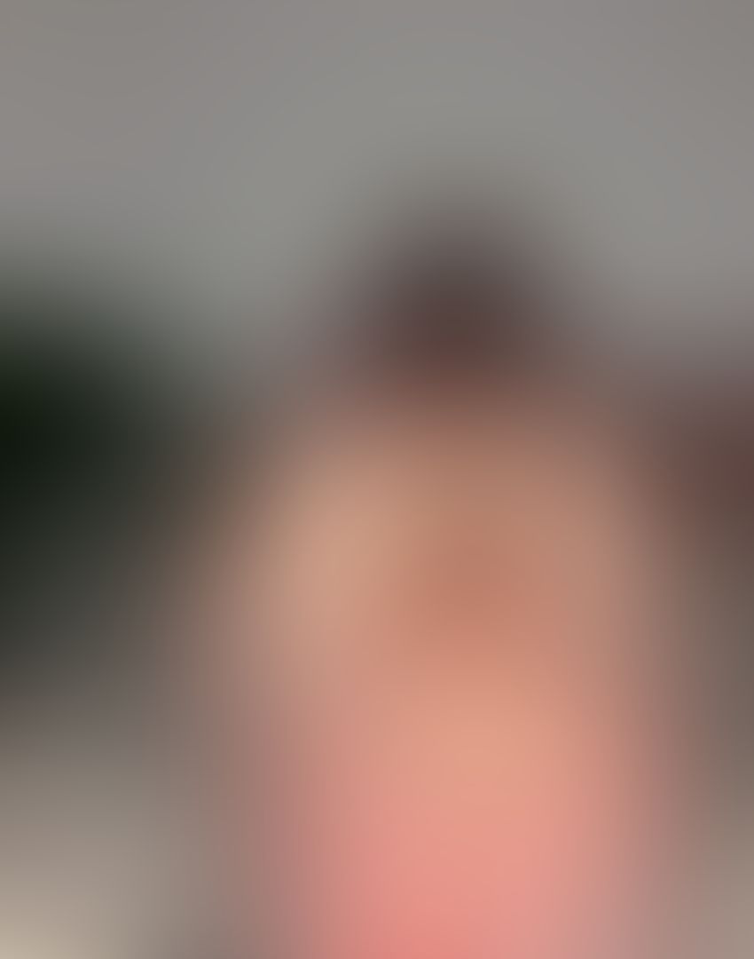 Goddess’s Feet & Ass are available for Worship ✨