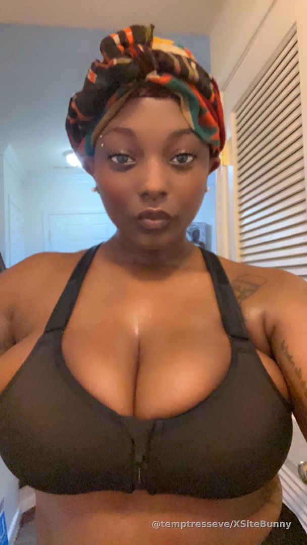 Sweaty titties ain’t never hurt nobody 