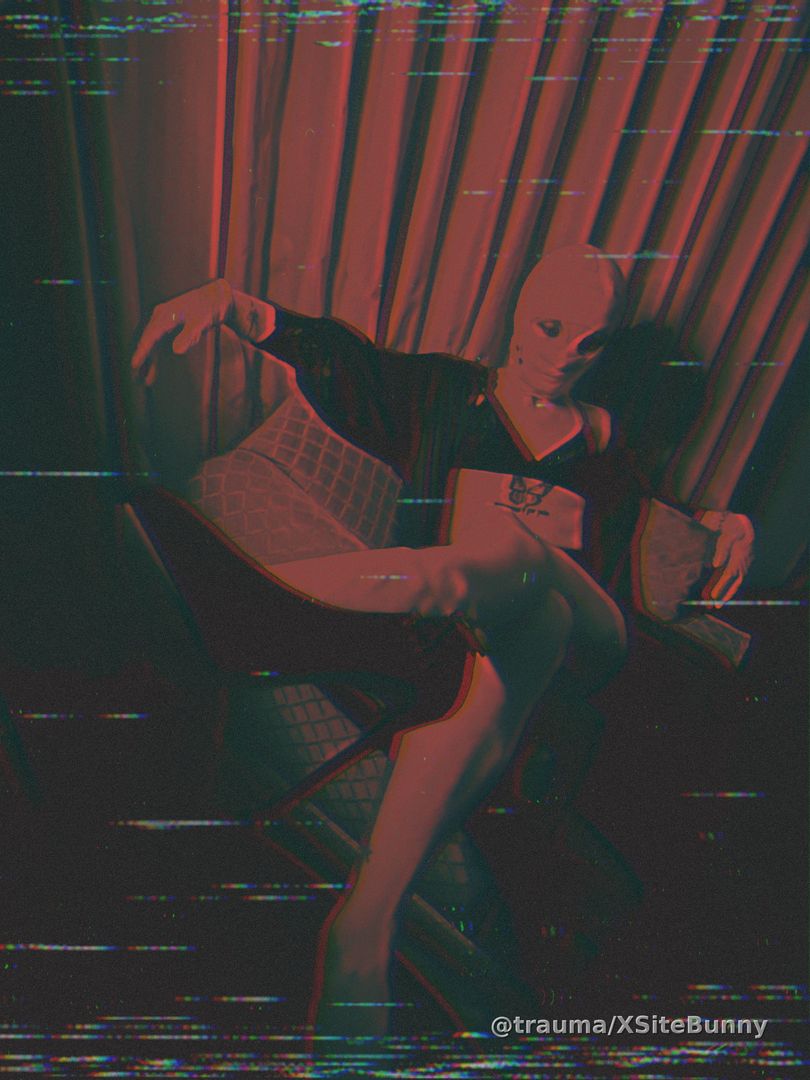 red room edits - fetish wear. extras. from a shoot / video i am editing.
handler's own edits lol
just trying to reach the 60 post minimum