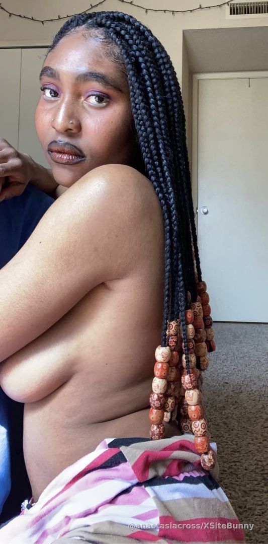 Chocolate queen with the chocolate skin…would you like a taste?