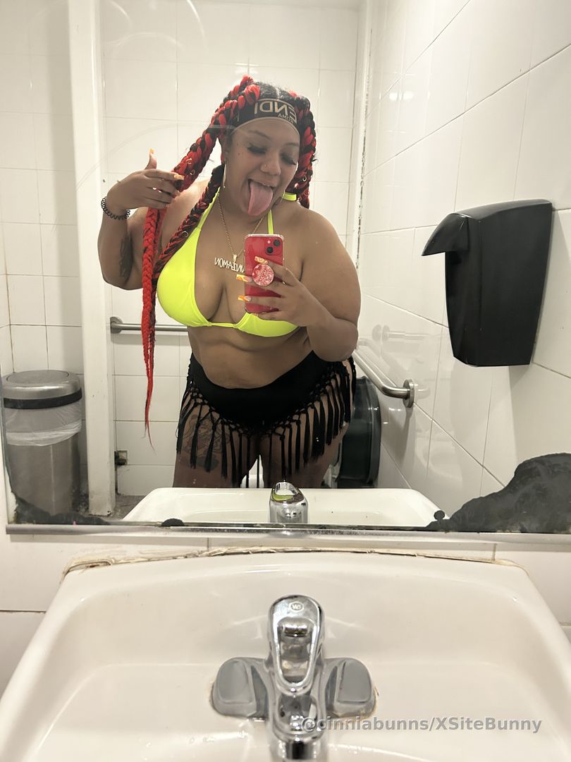 Miami was dope and I found my hoochie daddies 😏