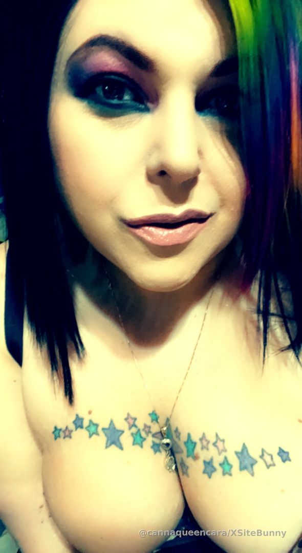 Sexy Stoner Girl Teasers 