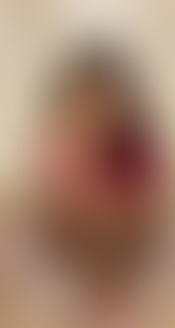 Can I be your girl next door 🚪 