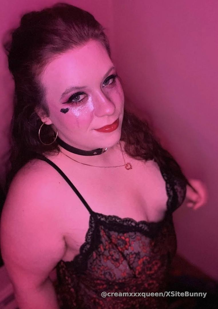 Your goddess is waiting to be pleased by you!