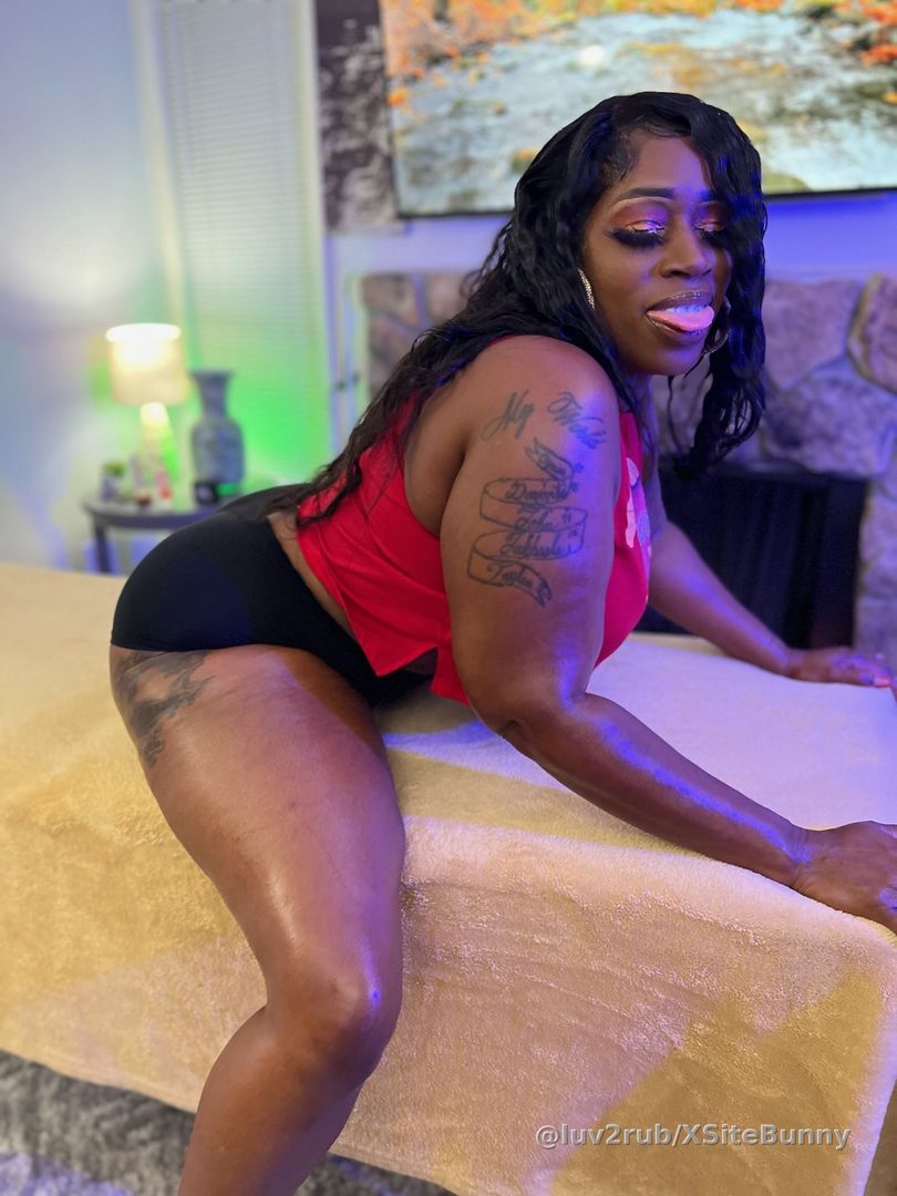 You should be underneath me🤤