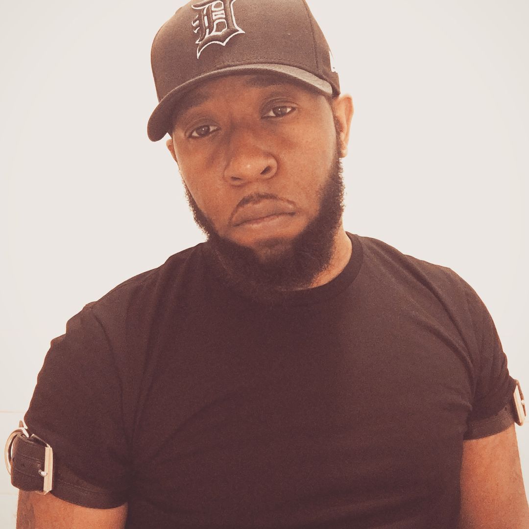 This is just a formal welcome to my XSiteBunny Acct.  stay tuned for many ventures into Sensual, Sexual, Service via these hands…