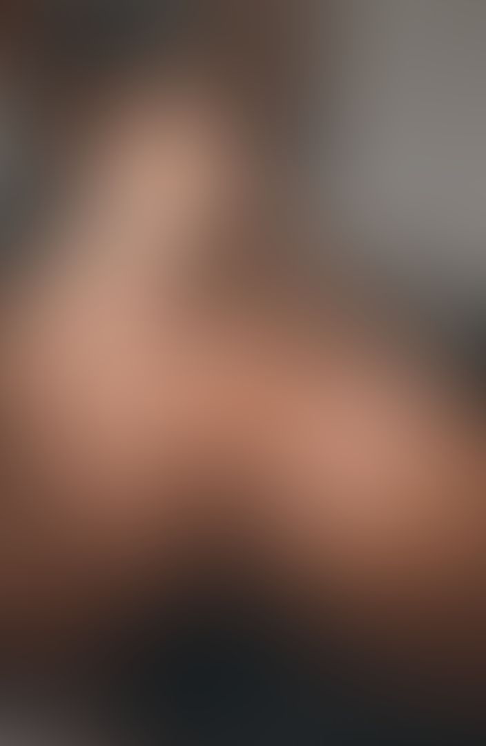 🎶Good mooorniiing🎶 Go on, make memories with your brand of weirdos. It's what you are given this fleeting moment for, find your people, love them, laugh with them, learn with them.☀️🖤