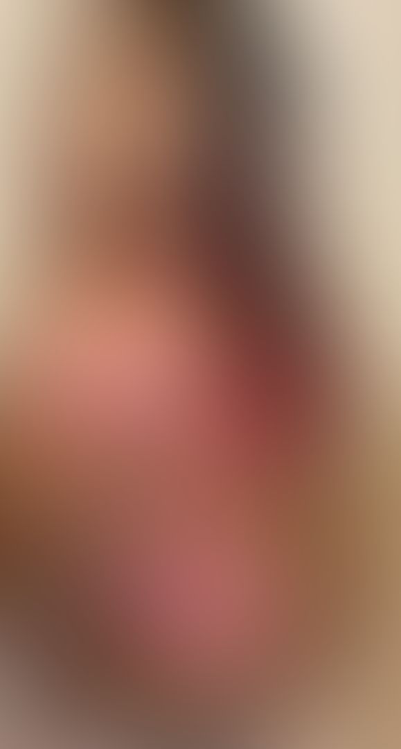 Don’t my ass look so fat honey 🍯 