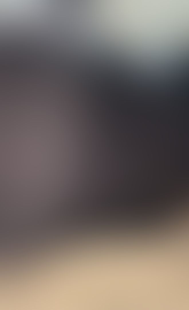 Can you see my crack through my leggings?