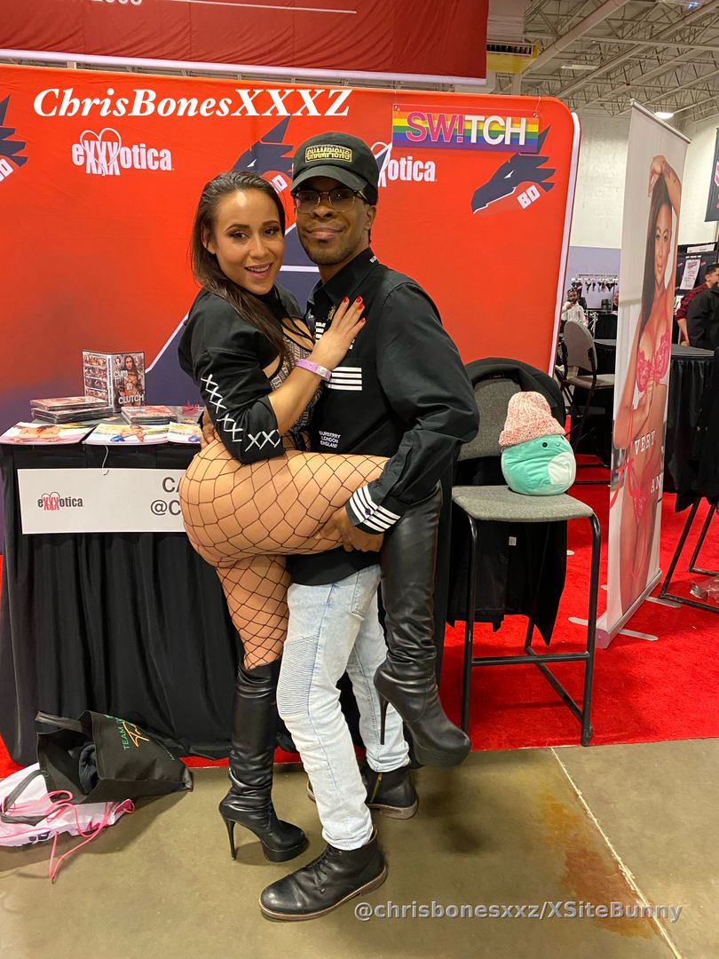 Call Mela call melon clutch