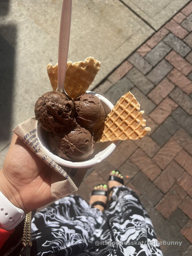 It was nice enough in Ohio today to have my toes out 