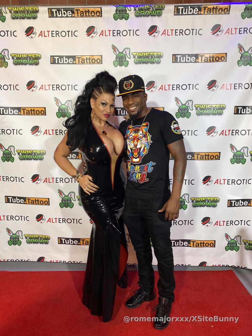 CHECK OUT BADDIE SAMANTHA MACK