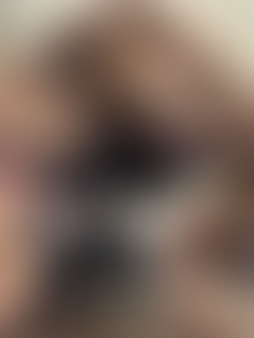 Do you like how I spread my legs?🦵🏾🦵🏾