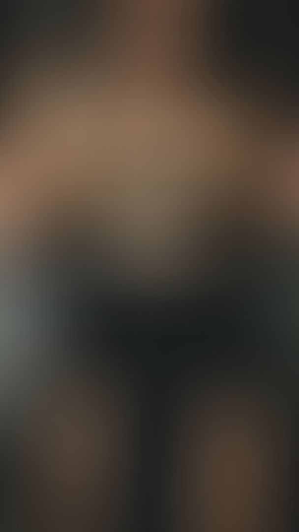 Happy Titty Tuesday!😏

🖤🐆💫🌺🌊🐚

Tomorrow is the day this deity left the Underworld to come into the mortal realm.🔥🦂🌅✨