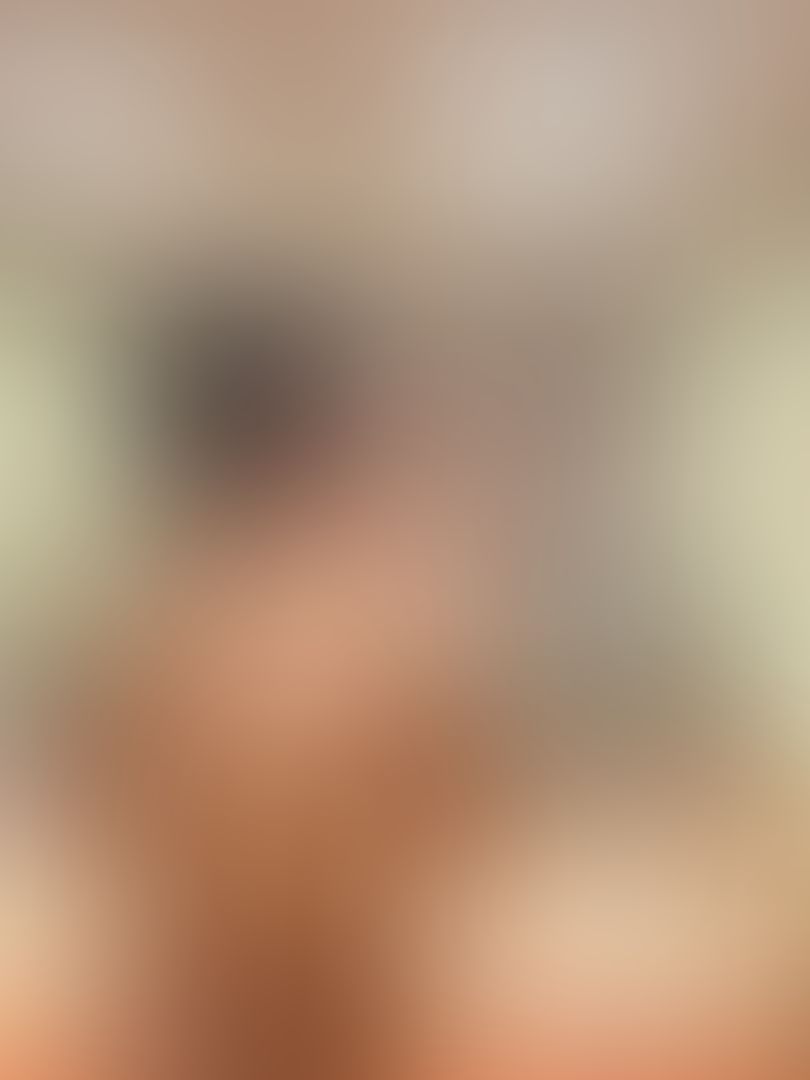 Happy TITTY TUESDAY 💚