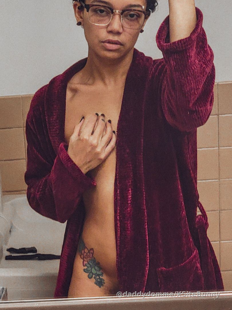 My Red Robe #public #bathroom