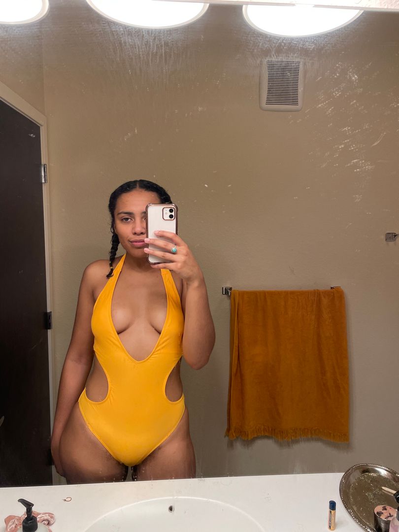 Swimming weather my favorite weather ☀️