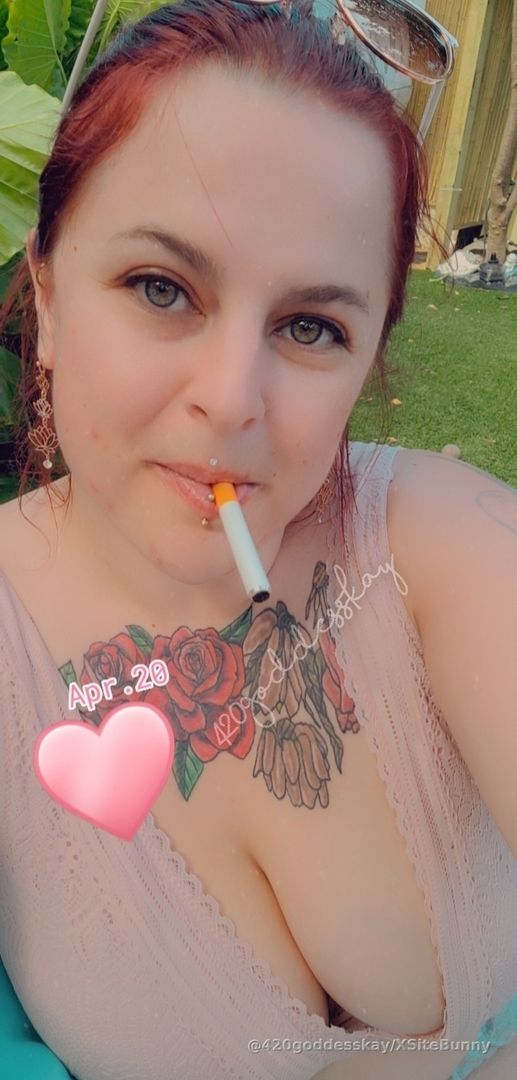 They don't call Me 420Goddess for nothing. Send $420 to celebrate 🍾 
finDom paypig