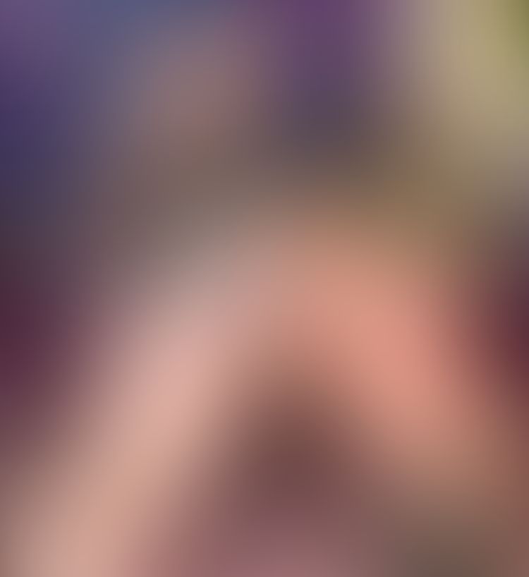 Bunni Blaze whips herself for her pleasure yet again. 