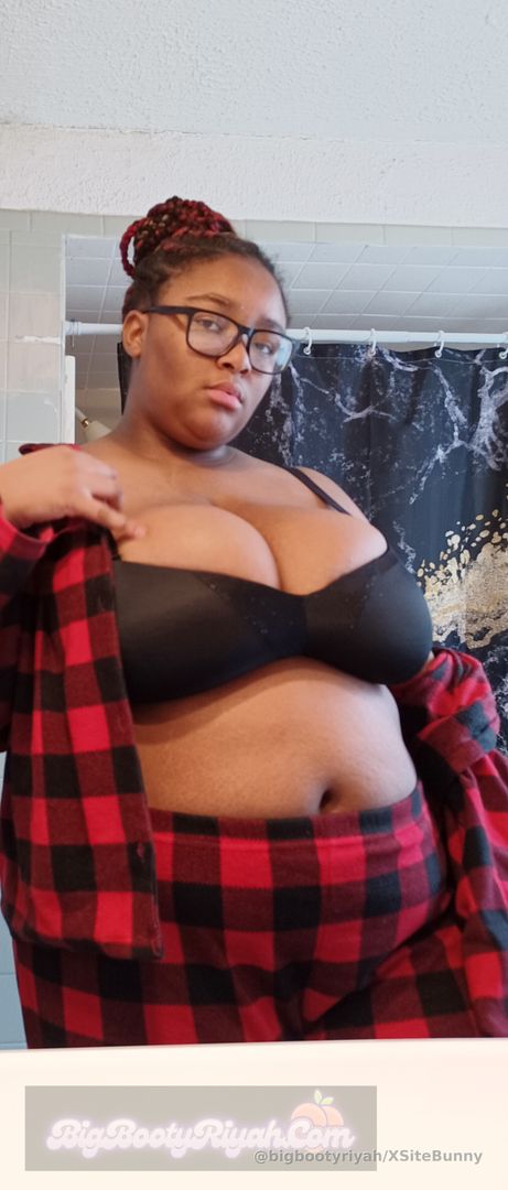 I hope my big titties bless your timeline