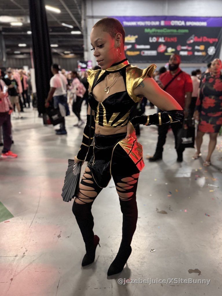 Happy Halloween from Ninja Star Juice! 🥷🏼✨