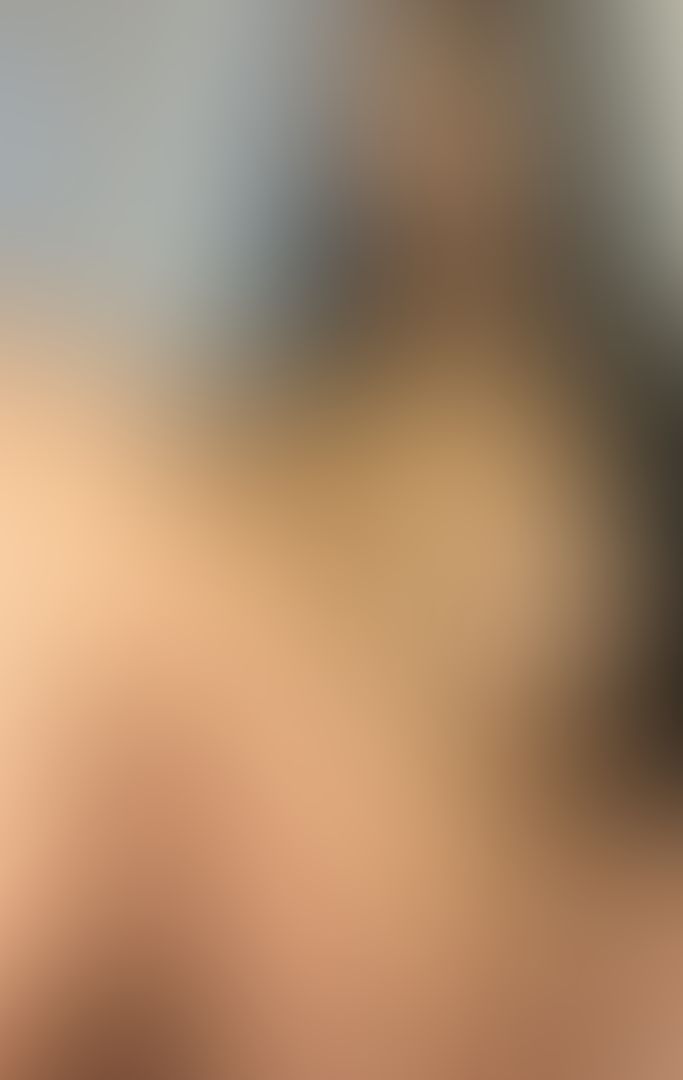 Small Girl with Big Titts