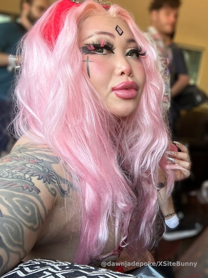 What would you do to this pretty little face?