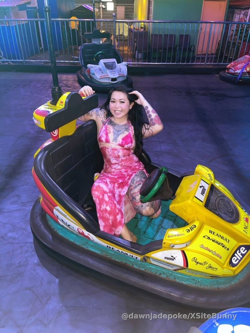 Girls just wanna have fun! Tip me if you like me having fun.