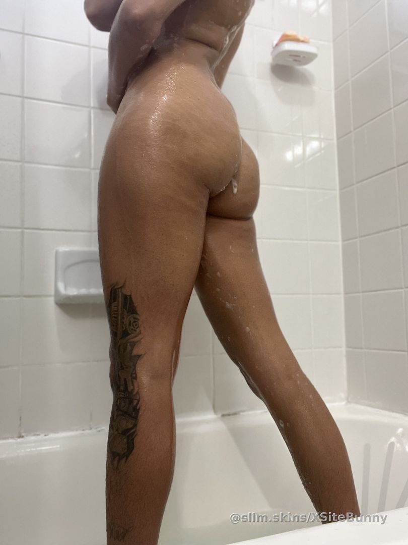 Slippery when wet 💜