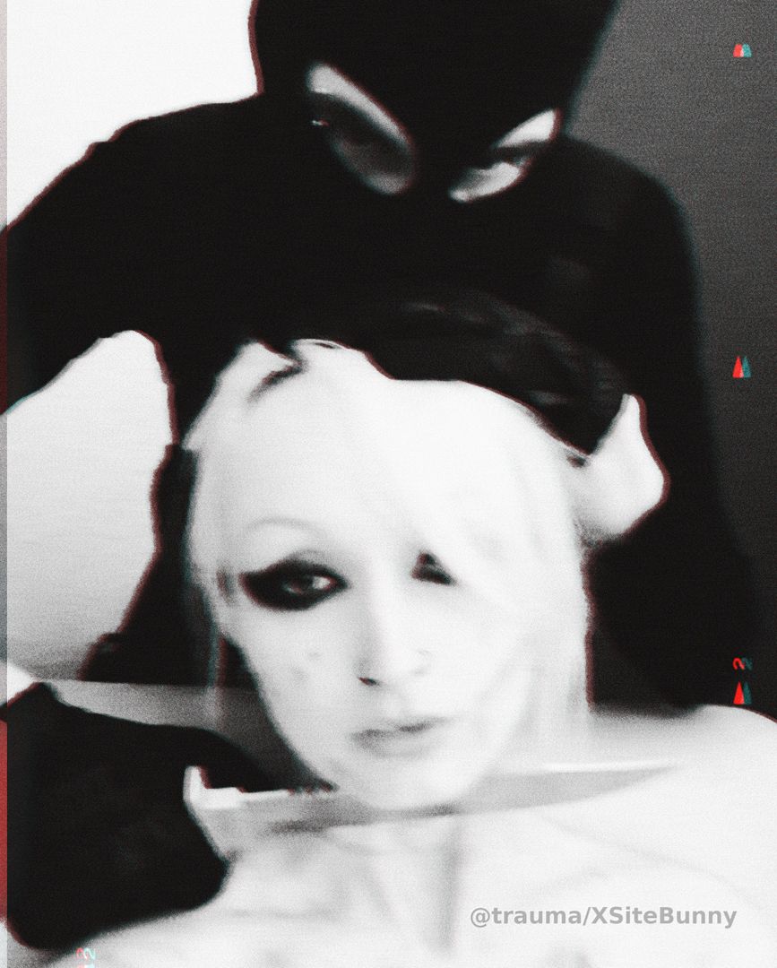 The manhunt hotel
test shots for upcoming video 
knife, gloves,edgeplay, hostage, handler, film grain, 