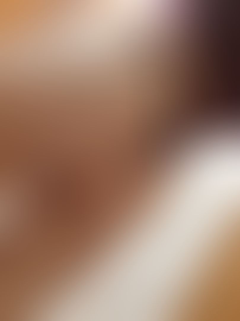 Butt Pics! Wow this tong is teeny...