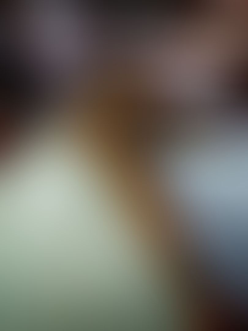 Come behind so you can massage my butt😋😋