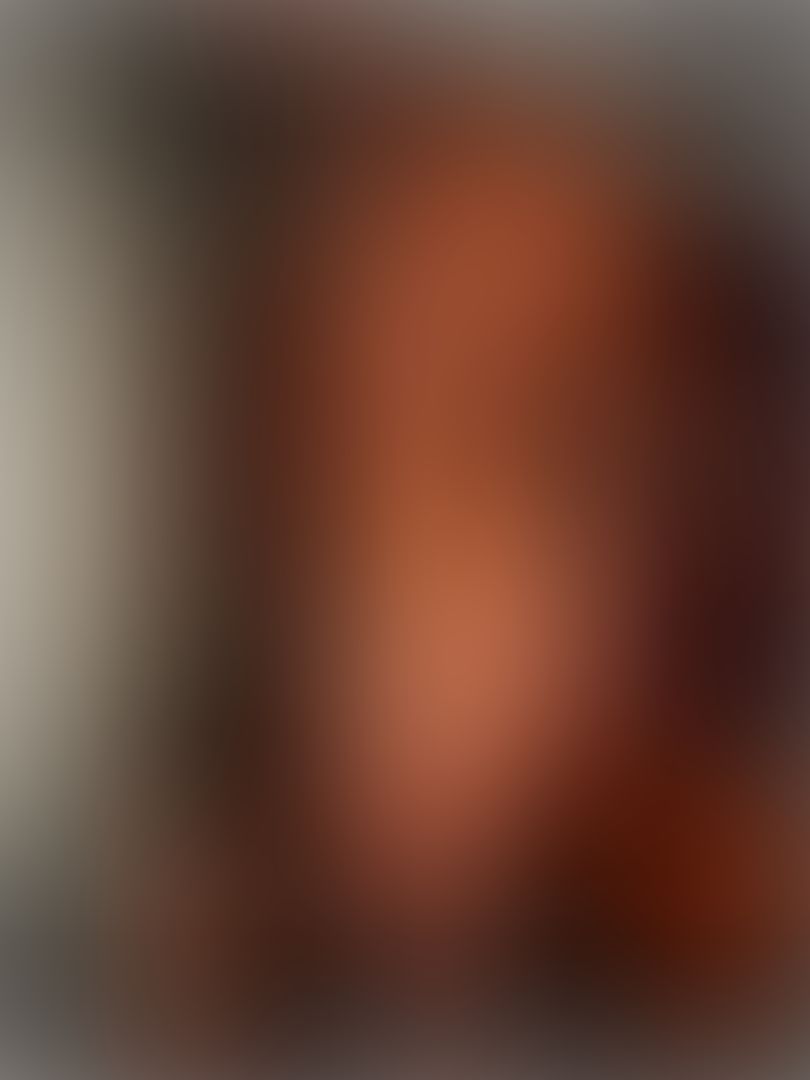 I did a mini shoot in my hotel room today! You like ? ? I especially love the lighting 😍 my new ring light is the best 🙌🏿.. 

Now , who’s trying to worship this muscly body and give Tiny some TLC 🍆💦😛?? 

He’s deserves nothing less than the Royals
 Treatment 🤴🏿 .. don’t forget this ass 🍑too. 🤤😏