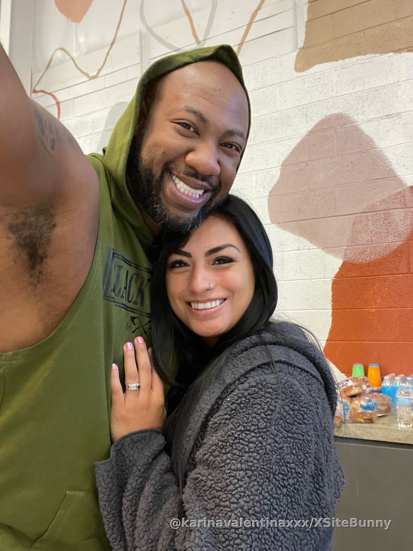 This is how it started… Subscribe and unlock to see how it ended 😋