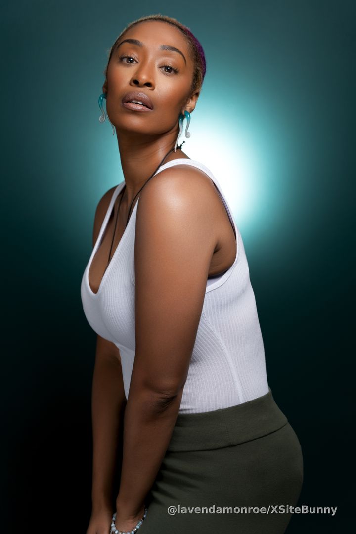 Somedays I take pics, somedays I make jokes. Thankfully I'm a woman who can do Both 🤣🤸🏾‍♀️ #newcontentcomingsoon🤘🏾🥳