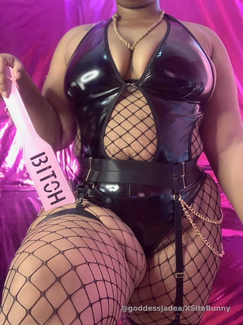 Looking for a new HumanATM 🥵 and you know what Princess wants, Princess gets 🔒💋 