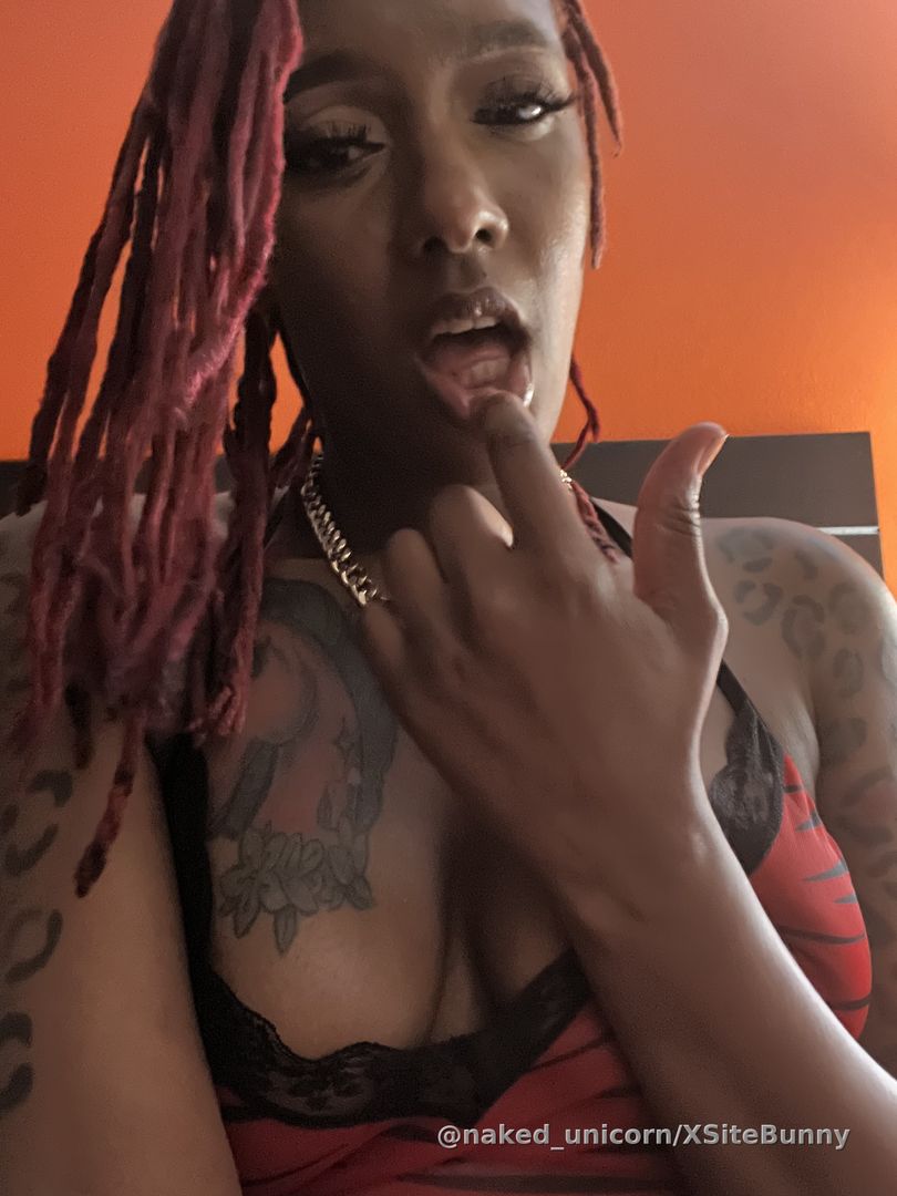 Sorry to keep you waiting, I’m ready for you 😘