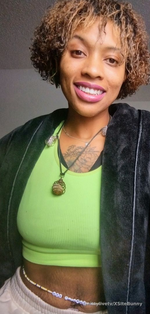 Living my best life enjoy my smile 😁 like I do.