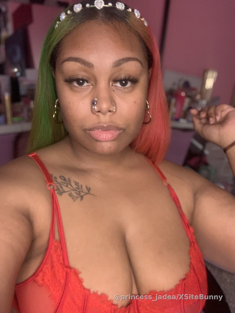 🤑SWIPE🤑 to know how to serve your Princess 

Submit
Worship
Send
Repeat 

Know your place beta 

#FemDomme #FinDomme #FindomPrincess #Worship #Tribute #WishTender 