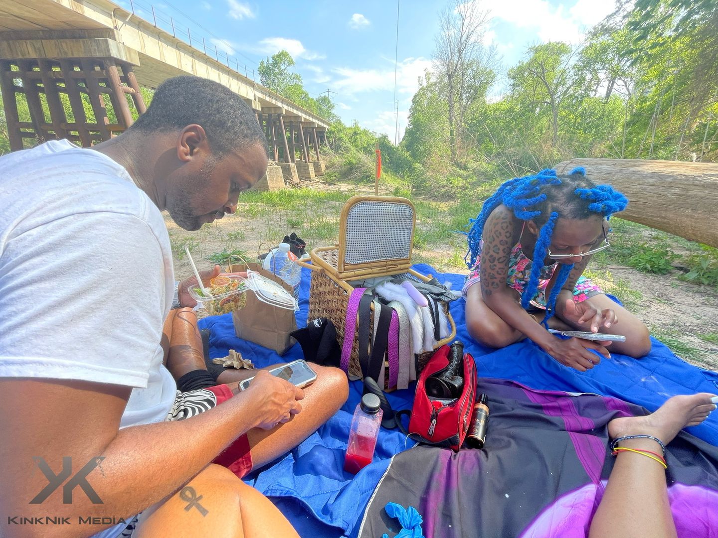 Our picnic in the park turned into him eating my pussy 