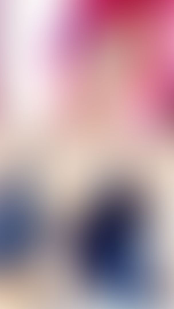 I have a new shirt and a new hair color🔥🙈