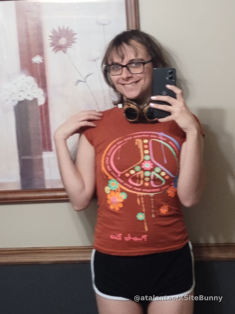 Do you like my outfit? 💙