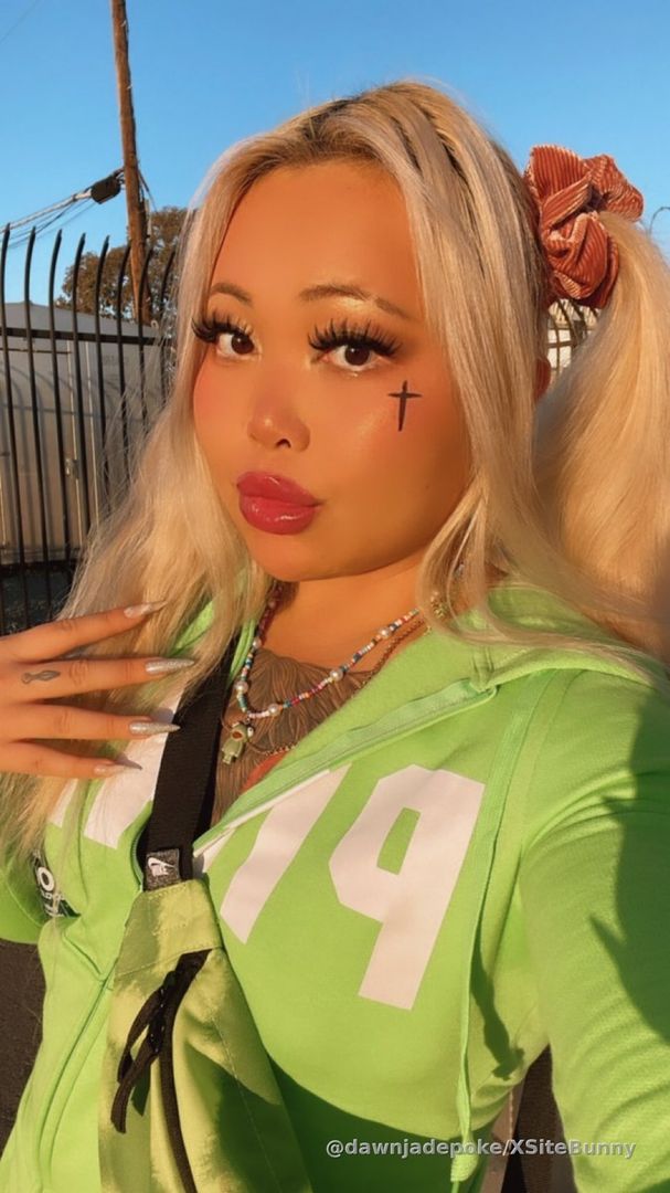 Green is such a poppin color on me🥰 you should send me some 
