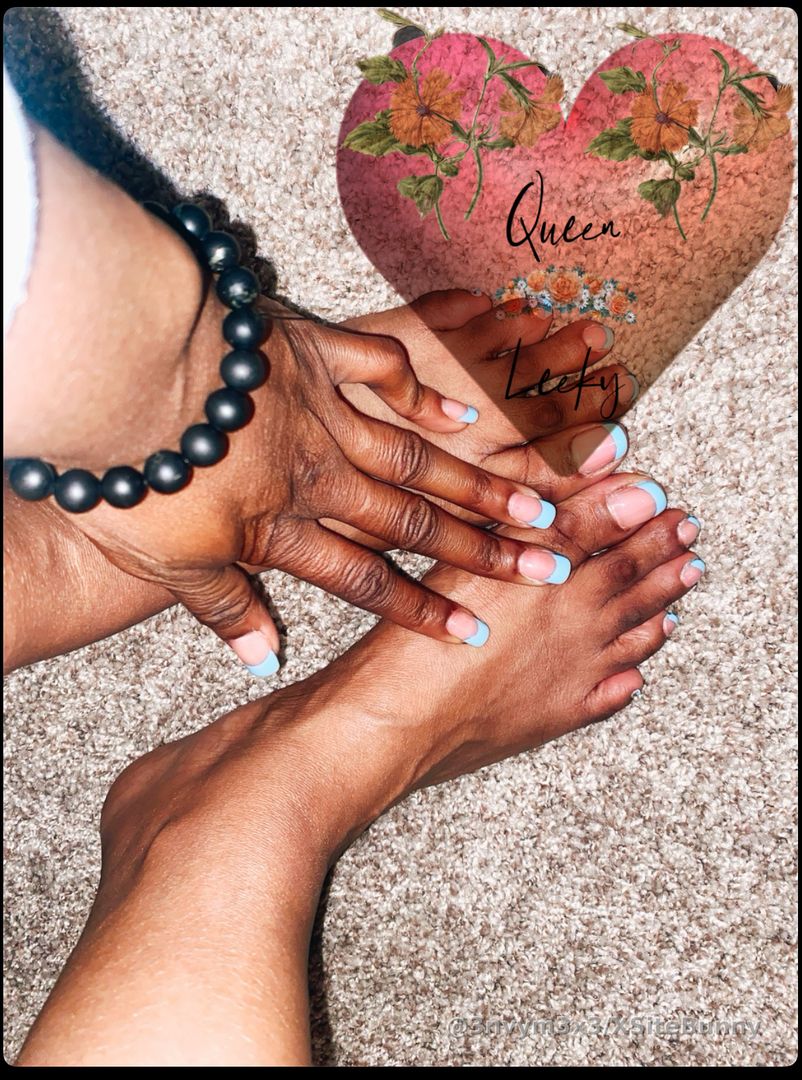 This sub in my DM said He said my feet pretty