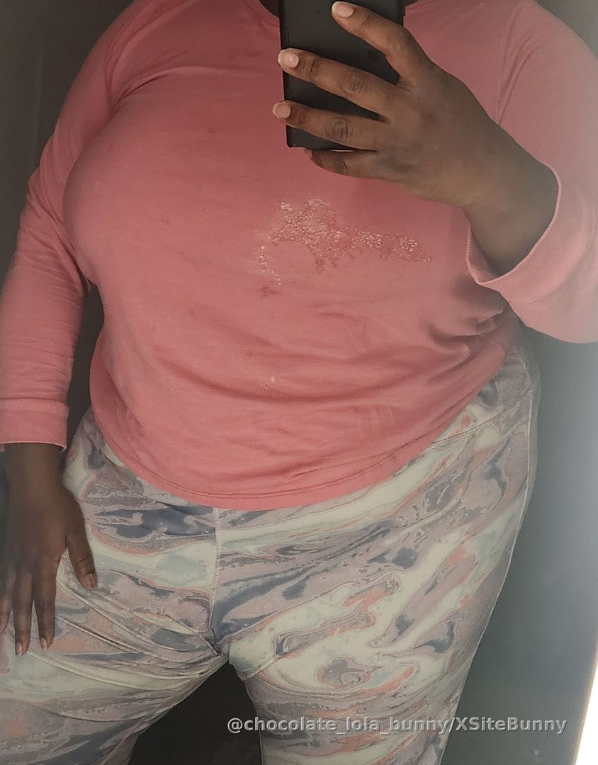 Why don't you give a lil head .. on Christmas Day 🎶 🤣... oopsy