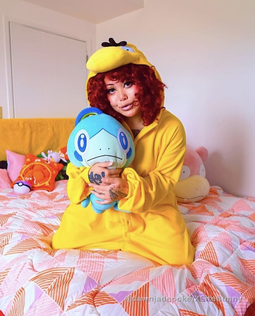 Let’s have a sleepover… I can play with your PokeBalls