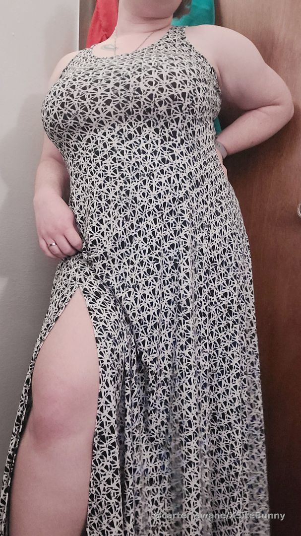 It's flowy dress and thong season y'all