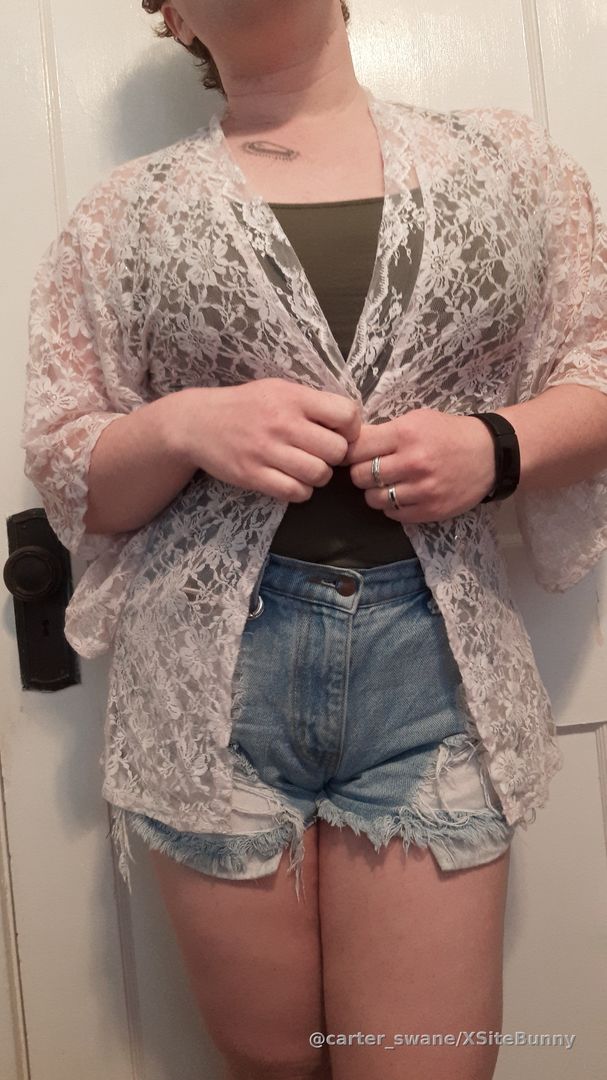 Throw back to one of my first strip tease photo sets! 