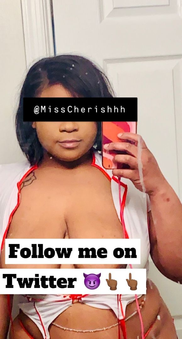 Happy #TittyTuesday 👅👅

Where the titty suckers at? 