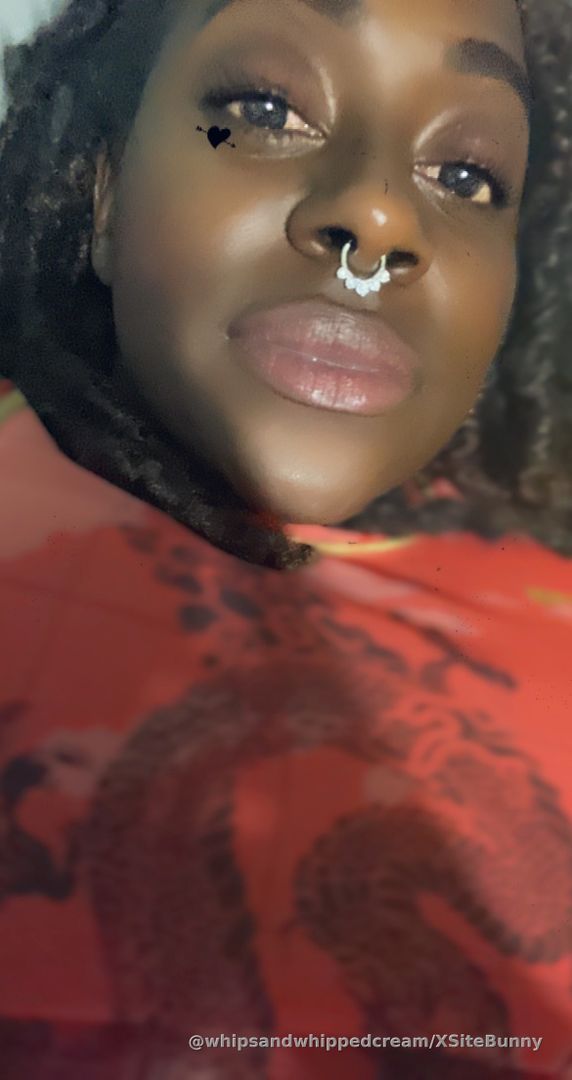 Smooches to my new followers…when are you going to subscribe